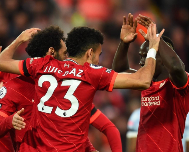 赛地聚焦:国王杯赛后热度飙升,西汉姆远射贴柱,压力陡增,阵容厚度经受考验的简单介绍 赛地聚焦:国王杯赛后热度飙升,西汉姆远射贴柱,压力陡增,阵容厚度经受考验的简单介绍