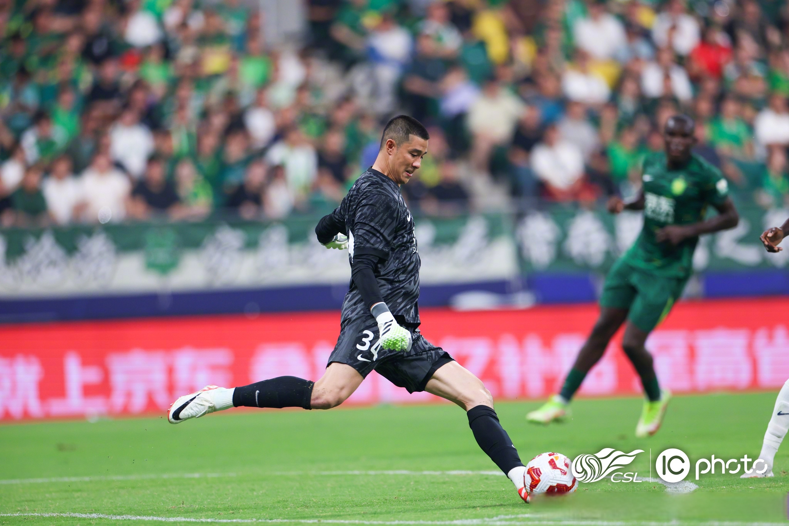 今夜体能课后，武汉三镇状态回暖备战葡超，目标明确，赛程密集仍需轮换(凌晨4点就醒了嘴干为什么)